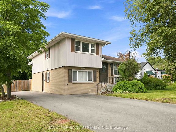 2nd image of 118 Rossland Rd W
