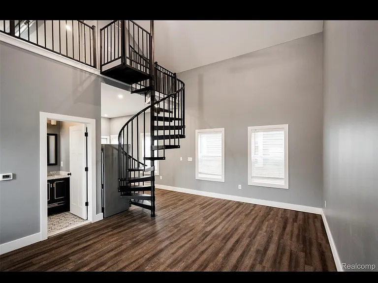 3714 23rd St #B — Photo 8
