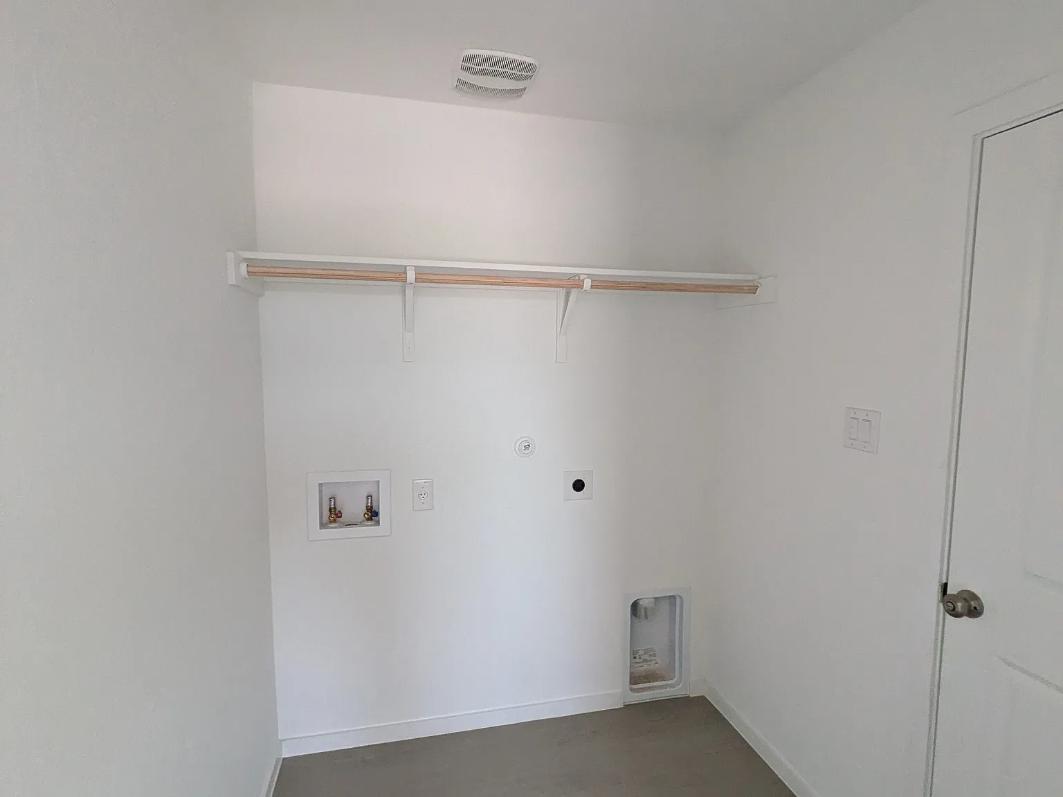 4 bed, 2.5 bath, 1897 sqft, $1,890 — Photo 4