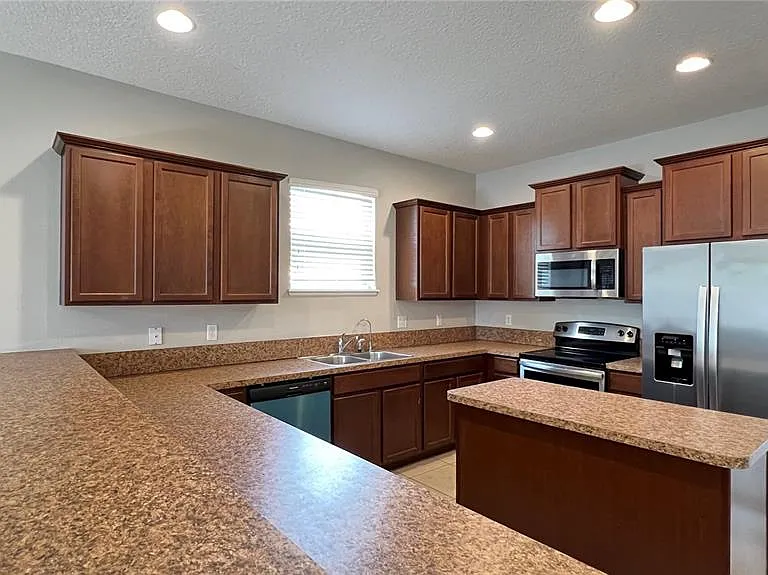 3840 Ryegrass St — Photo 15