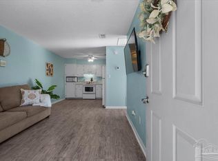 1301 Redwood Ln APT F, Gulf Breeze, FL 32563