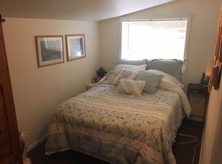 319 4th Ave APT 2, Seaside, OR 97138