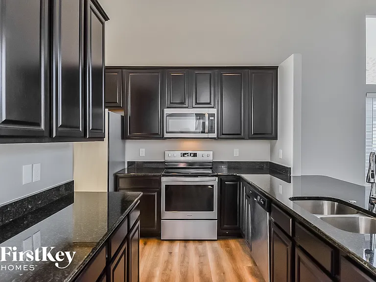 6470 Chaplin Dr — Photo 6