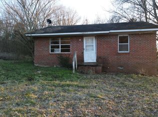 680 Buena Vista Rd, Huntingdon, TN 38344