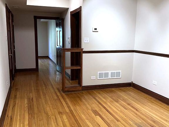 3rd image of 7303 N Wolcott Ave #2