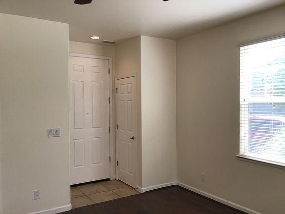 2nd image of 7070 Sacred Cir