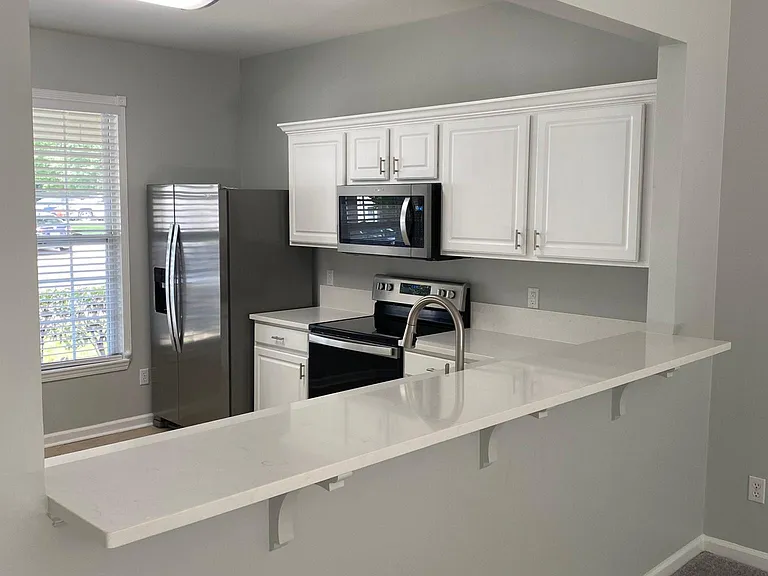 4236 Vienna Crest Dr — Photo 6