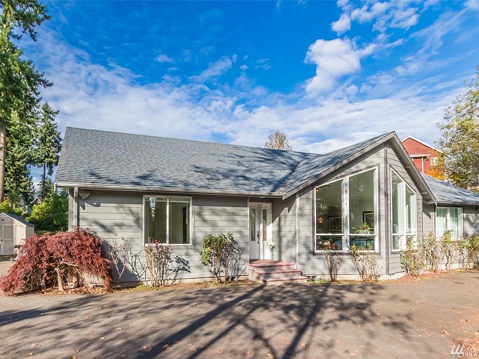 1st image of 8418 184th Ave E