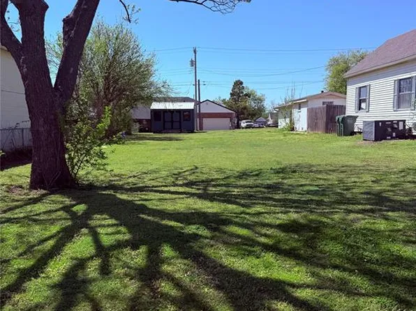 612 Oak Ave Lot 5-6, Yukon, OK 73099