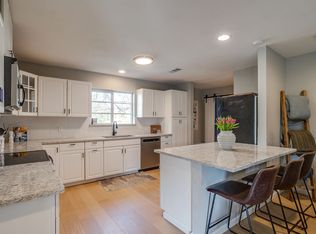 6829 Chickering Rd, Fort Worth, TX 76116