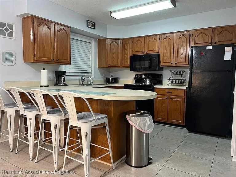 103 Villaway — Photo 6