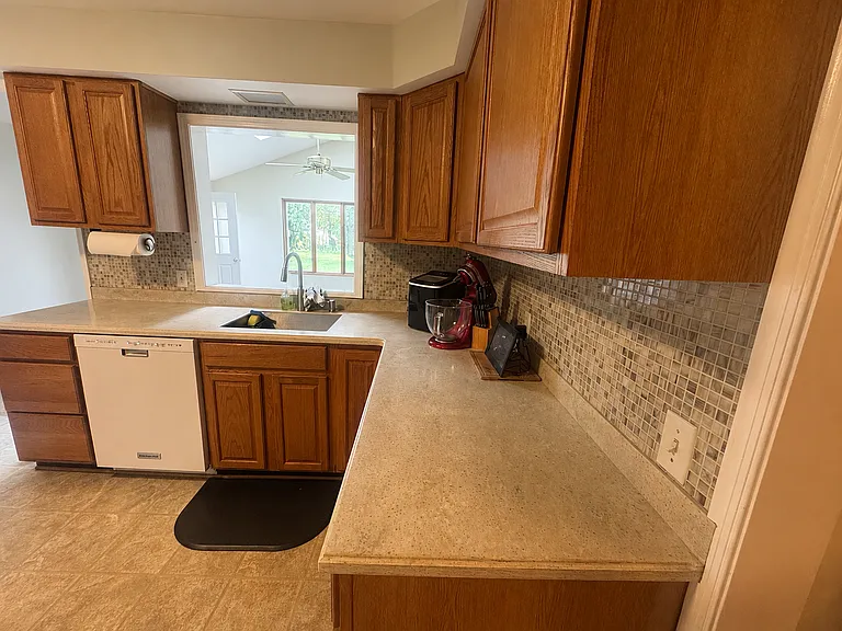 4620 Christian Dr — Photo 5