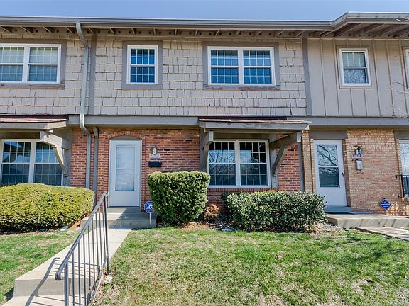 2nd image of 2076 Carefree Ln