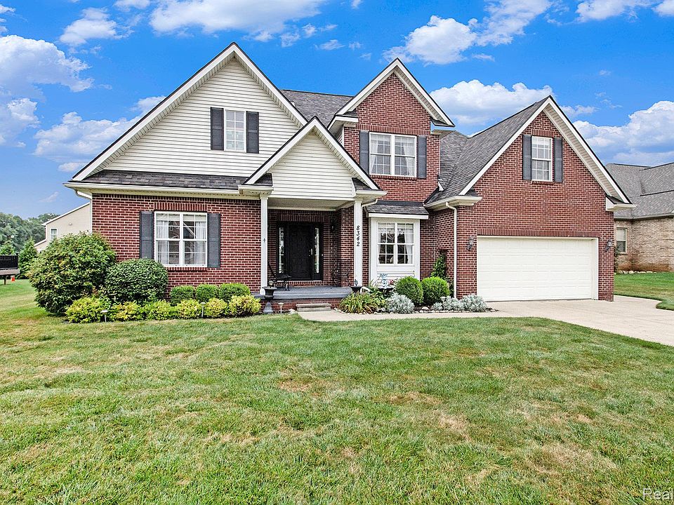 1st image of 8342 Meadow Creek Dr