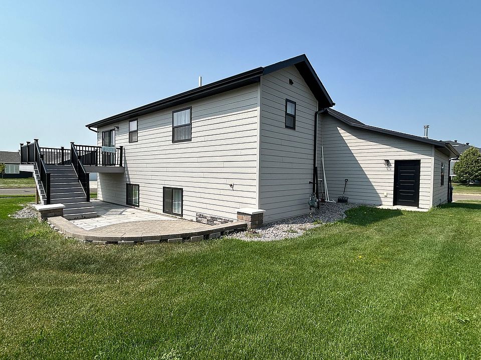 2nd image of 3214 Cody Dr