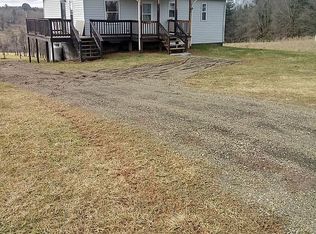 765 Hanging Tree Rd, Hillsville, VA 24343