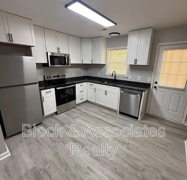 115 Farmer Rd #B — Photo 5