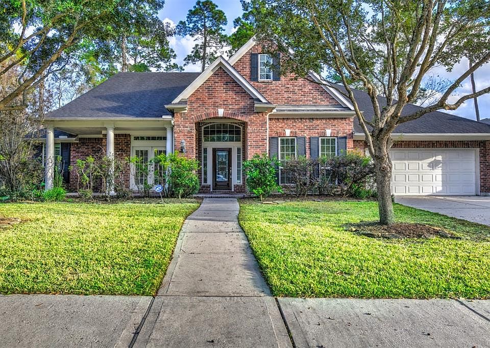 1st image of 18046 Crescent Royale Way