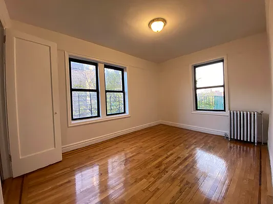 Rented by Bruma Realty LLC | media 4