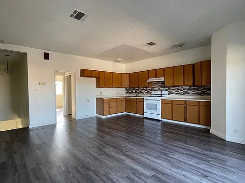 20801 Roseton Ave Photo 1