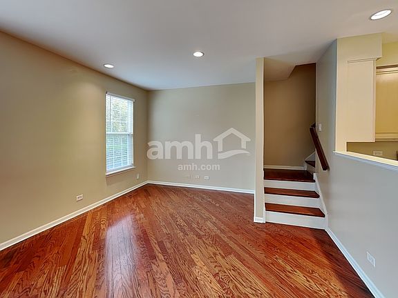 5th image of 724 Morris Ct