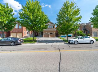 71 Redstone Rd, Richmond Hill, ON L4S 1S3