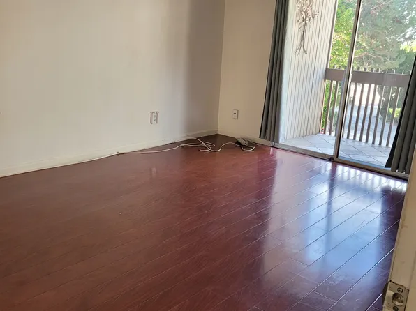 155 Rosebay Dr APT 45, Encinitas, CA 92024