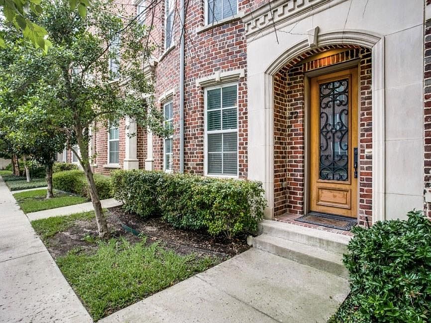 1st image of 3200 Ross Ave APT 12