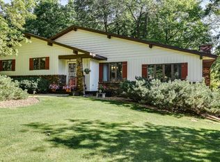 624 Orchard Ridge Rd, Dodgeville, WI 53533