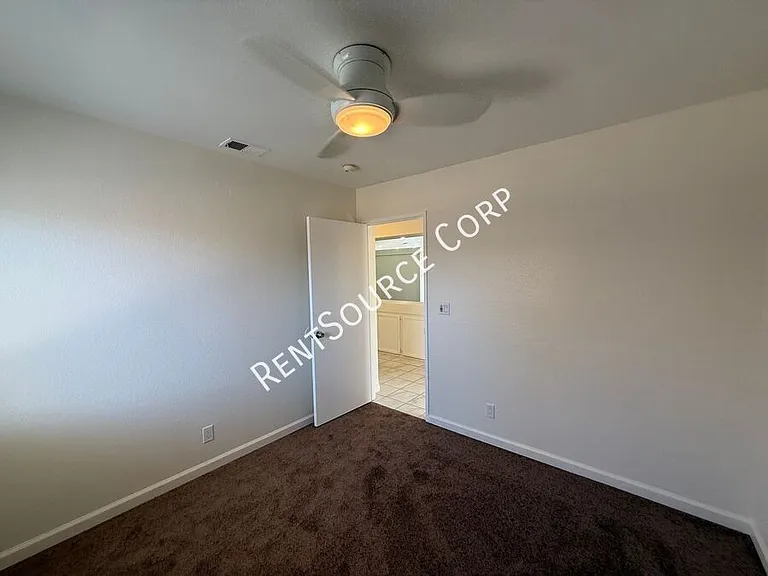 2240 Westpark Dr — Photo 16