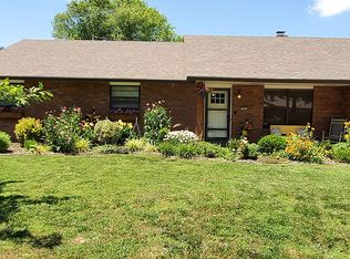 1803 SE Clark St, Bentonville, AR 72712