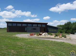 10640 NW 4th St, Topeka, KS 66615