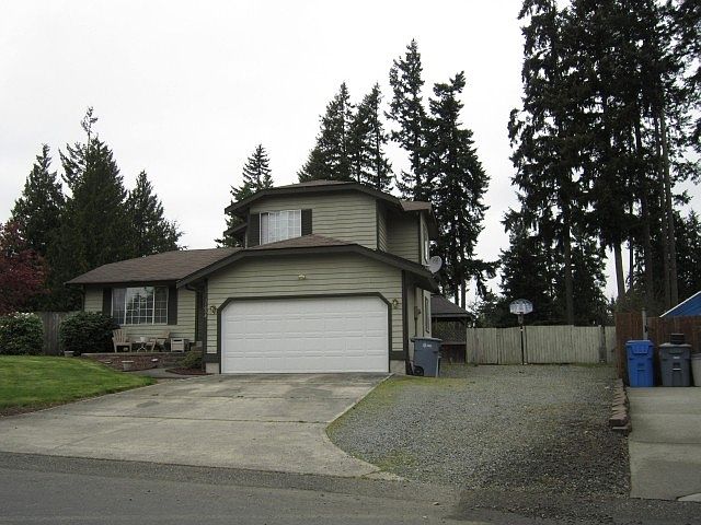 1st image of 11608 207th Ave E