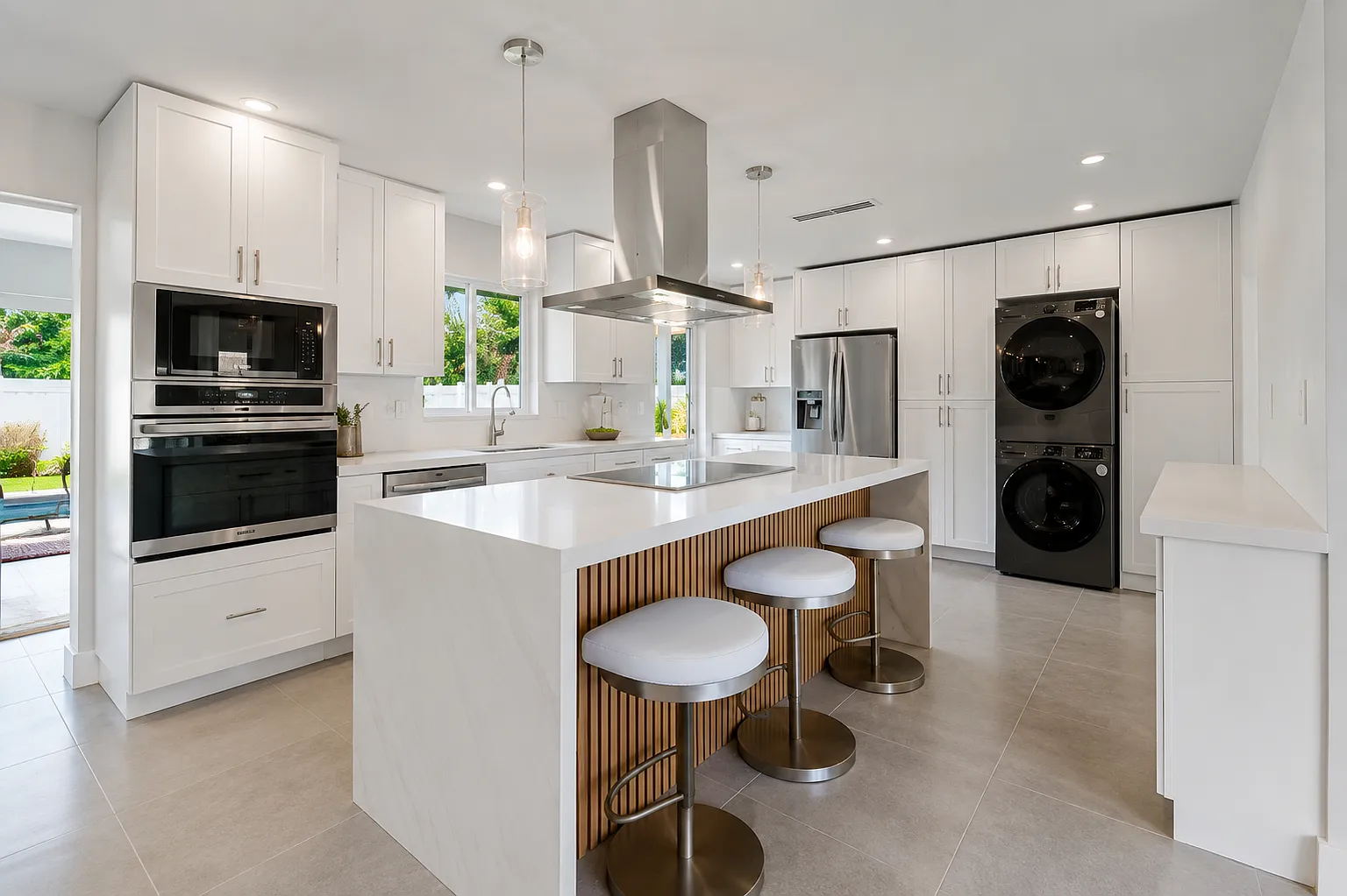 NE 2nd Ave, Fort Lauderdale — Photo 2