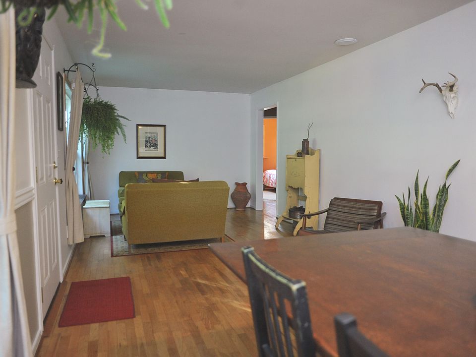 1st image of 1736 W Stadium Blvd