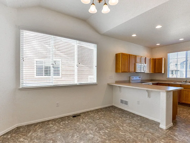 476 Havenbrook Dr — Photo 5