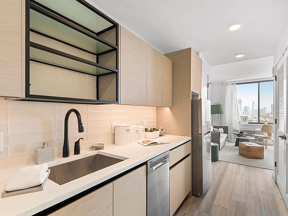 2nd image of 55 Jordan Ave #604