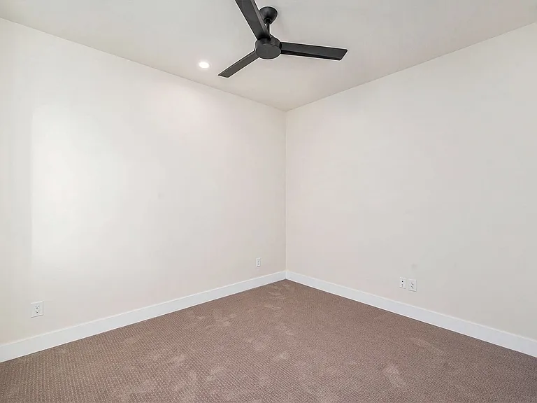 1372 Lowell Blvd #2 — Photo 11