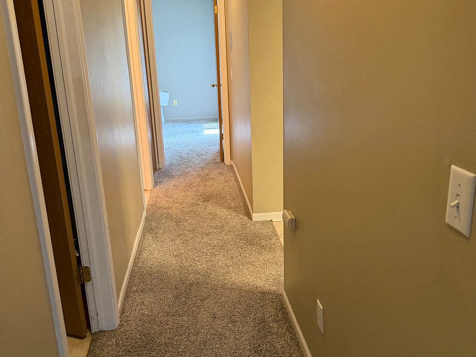 2 bed, 1062 sqft, $1,600 — Photo 4