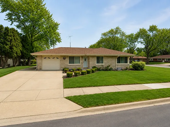 2011 Douglas St, Joliet, IL 60435