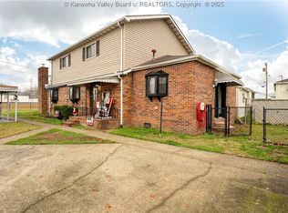 2617 Dunbar Ave, Dunbar, WV 25064