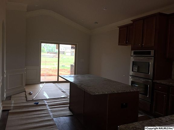 4th image of 8216 Stone Mill Dr NE
