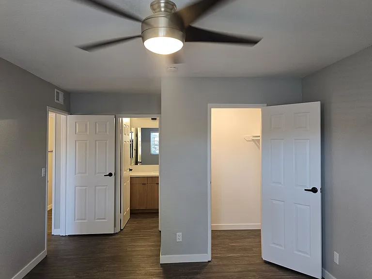 Corona Pointe Resort — Photo 253