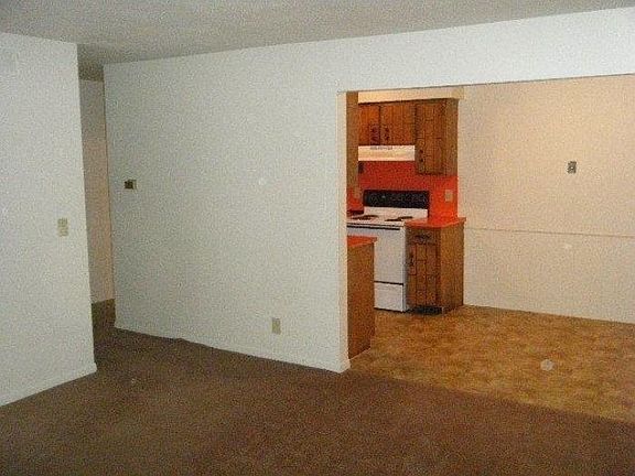 4th image of 4731 N 62nd St APT 4