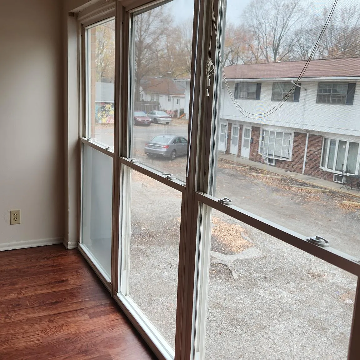 Studio, $560 — Photo 2