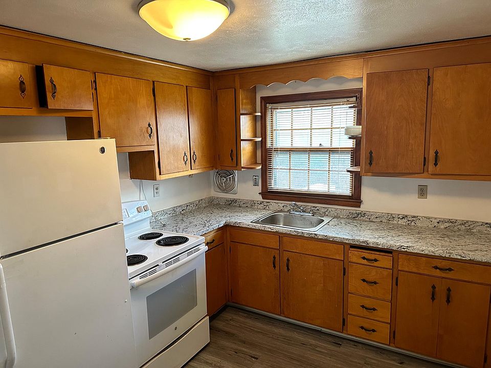 1st image of 609 Talcottville Rd #1