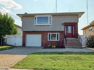 59 Huber St, Secaucus, NJ 07094