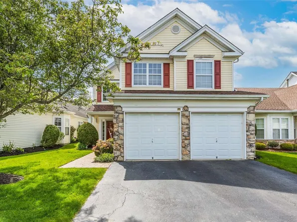 6 Julia Circle #6, Middle Island, NY 11953