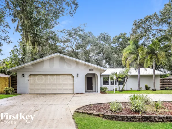 8340 Brandeis Cir W, Sarasota, FL 34243