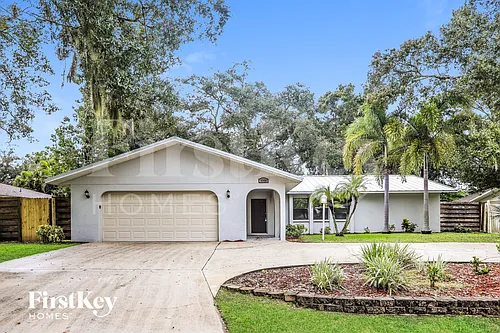 8340 Brandeis Cir W Photo 1
